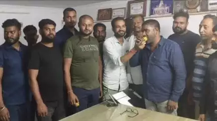 बाघमारा/कतरास: झारखंड मुक्ति मोर्चा के युवा नेता सूरज महतो बने जिला युवा मोर्चा अध्यक्ष, काकोमठ में हुआ स्वागत