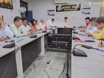 निवाड़ी: किसानों का काम पटवारी ने समय सीमा में नहीं किया तो होगी कार्रवाई