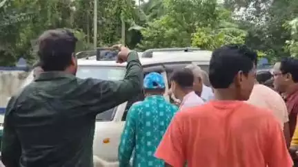 ডেবরা: ডেবরা অডিটোরিয়ামে ২১ শে জুকাইয়ের সমর্থনে প্রস্তুতি সভায় উপস্থিত পশ্চিমবঙ্গ রাজ্য তৃণমূল কংগ্রেসের সভাপতি সুব্রত বক্সী