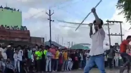 महागामा: मोहर्रम के 11वें दिन करबला मैदान मोहनपुर में पहलाम और अखाड़ा का भव्य प्रदर्शन हुआ