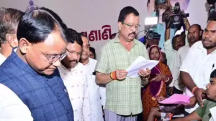 ସଦର: ଭବାନୀପାଟଣା ରେ ମୁଖ୍ୟମନ୍ତ୍ରୀଙ୍କ ଜନ ଶୁଣାଣି ନେଇ ରାଜସ୍ବ ମନ୍ତ୍ରୀଙ୍କ ସୂଚନା