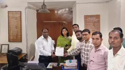 अचलपूर: परतवाडा विद्युत कार्यालयावर नागरिकांची धडक; स्मार्ट मीटर विरोधात नागरिक संतप्त