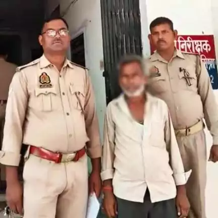 चुनार: अदलहाट पुलिस ने भूईली क्षेत्र में चेकिंग के दौरान एक वारंटी को गिरफ्तार कर न्यायालय में किया पेश