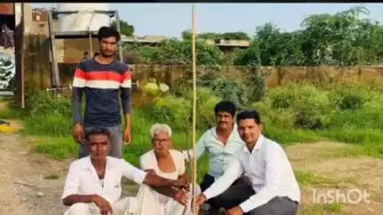 अरैन: अराई कर गोठियाना स्थित श्मशान घाट पर भामाशाह व ग्रामीणों ने वृक्षारोपण कर पर्यावरण संरक्षण का दिया संदेश