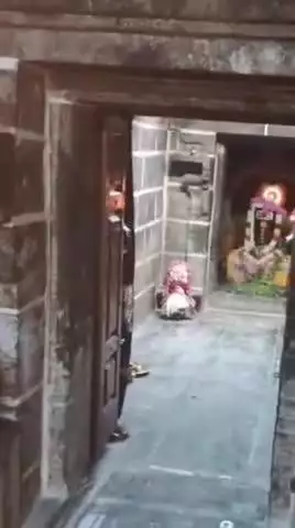சிவகாசி: திருத்தங்கல் மீனாட்சி அம்மன் சமேத கருநெல்லிநாதர் கோவிலில் லிங்கம் பின் விளக்கு அணைந்து அணைந்து எரிந்த வீடியோ வைரல் #viral