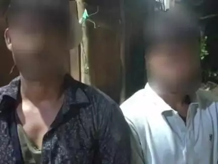 पूर्णिया पूर्व: पूर्णिया के सहायक खजाँची थाना ने दो चोरों को किया गिरफ्तार, चोरी का सामान, नकद व दो टूटा हुआ ताला बरामद