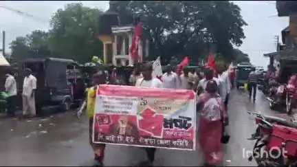 শালতোড়া: আগামী ৯ই জুলাই এর ধর্মঘটের সমর্থনে শালতোড়ায় বাম গনসংগঠনের তরফে মিছিল ও পথসভা অনুষ্ঠিত হল