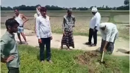 लालगंज: भोगापुर गांव में राजस्व टीम ने 50 वर्ष से विवादित चकमार्ग का सीमांकन कर समस्या का किया निस्तारण