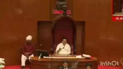 जळगाव: विधान परिषदेत माजी मंत्री एकनाथ खडसे व मंत्री गिरीश महाजन यांच्यात रंगला वाद