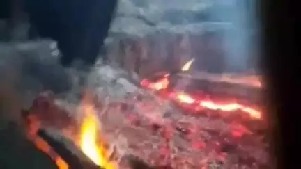 ಕೊಪ್ಪಳ: ಸುಡುವ ಬೆಂಕಿಯಲ್ಲಿ ಕಂಬಳಿ ಹಾಸಿ ಅದರ ಮೇಲೆ ನಮಾಜ್ ಮಾಡಿದ ಹಿಂದೂ ಯುವಕ, ಹಿಟ್ನಾಳ ಗ್ರಾಮದಲ್ಲಿ ಘಟನೆ