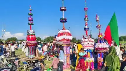 छातापुर: छातापुर में निकाला गया ताजिया जुलूस