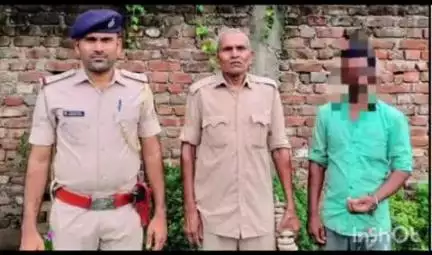 टिकारी: मऊ थाने की पुलिस ने हत्या के प्रयास के एक नामजद आरोपी को टिकारी के पंचदेवता से किया गिरफ्तार