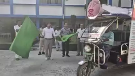 सुपौल: विशेष गहन पुनरीक्षण के लिए ई-रिक्शा प्रचार रथ रवाना, मतदाताओं से जागरूकता की अपील