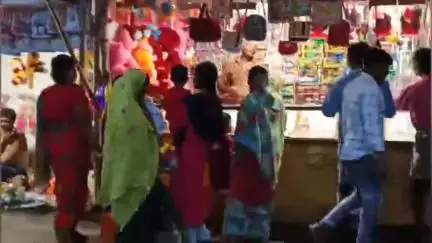নাকাশিপাড়া: প্রবল বৃষ্টি র মধ্যে দিয়ে নাগাদি কুটির বাগান মিলনমেলামেলা সমাপ্ত হলো