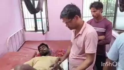 औरैया: फफूंद क्षेत्र के कुठर्रा गांव निवासी युवक पर खेतों में सोते समय दो लोगों ने लाठी-डंडों से किया हमला, घायल