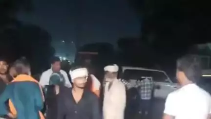करनाल: मेरठ रोड पर बारात की बस में तोड़फोड़, 4-5 लोग घायल, पुलिस में शिकायत दर्ज