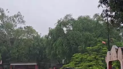 सिवनी: जिले में भारी बारिश जारी, 8 जुलाई को सभी स्कूलों में अवकाश घोषित