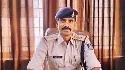 डिंडौरी: पुलिस थाना समनापुर के नगर निरीक्षक कामेश धूमकेती का बालाघाट तबादला, आदेश जारी