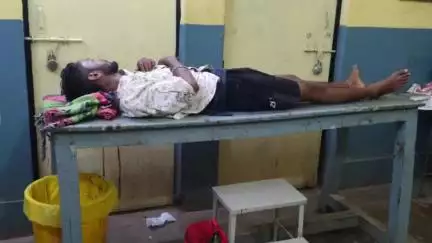 दुधि: झारोकला गांव में दो बाइकों के बीच हुई जोरदार टक्कर, दो लोग घायल, सीएचसी में भर्ती