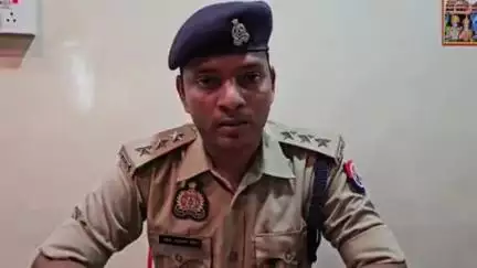 प्रतापगढ़: वन स्टॉप सेंटर प्रतापगढ़ से गायब दोनों युवतियों को पुलिस ने किया बरामद, ड्यूटी पर तैनात 2 महिला सिपाही निलंबित