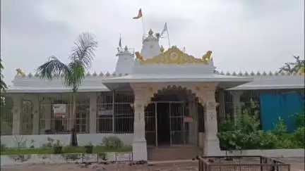 આણંદ: ઓમ કારેશ્વર મહાદેવ મંદિર ખાતે ગૌરીવ્રતના  પહેલા દિવસે જયાં પાવૅતી વ્રત ની પૂજા અર્ચના કરવામાં આવી