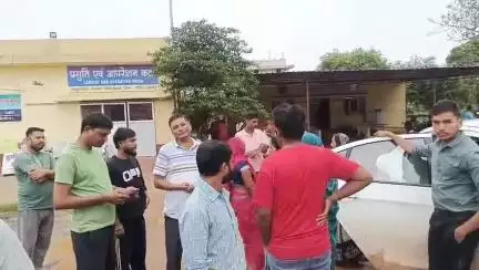 फरसवानी गांव में भतीजे ने चाचा पर प्राणघातक हमला किया, आरोपी घटना के बाद मौके से फरार, डभरा पुलिस जांच में जुटी