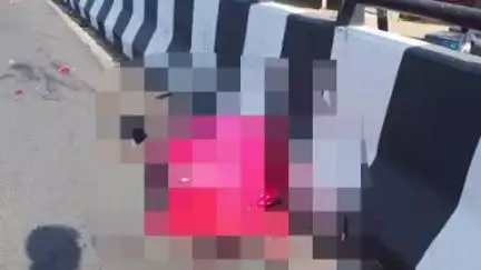 सोहावल: सोहावल चौराहा ओवरफ्लाई पर अज्ञात वाहन ने बाइक सवार को मारी टक्कर, पत्नी और पुत्री की मौत, पिता-पुत्र घायल