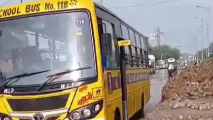 रेवाड़ी: धारूहेड़ा-भिवाड़ी बाईपास पर बना रैम्प रातों-रात तोड़ा, राजस्थान का गंदा पानी फिर हरियाणा की ओर बहा