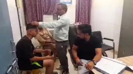 सासनी: KL जैन इंटर कॉलेज के मैदान में दबंगों ने एक युवक के साथ जमकर की मारपीट, पुलिस ने शिकायत पर घायल का कराया डॉक्टरी परीक्षण