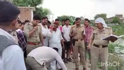 औरैया: दिबियापुर क्षेत्र के ककराही गांव में तालाब में मिला अज्ञात युवक का शव, मचा हड़कंप, पहचान नहीं हो सकी
