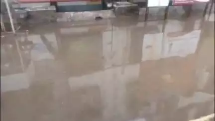 বহরমপুর: এরই মধ্যে ফের জলমগ্ন হয়ে পড়েছে মুর্শিদাবাদ মেডিক্যাল কলেজ হাসপাতাল চত্তর, সংশ্লিষ্ট দপ্তর উদাসীন #jansamasya