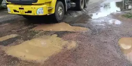 കുന്നത്തൂർ: കണ്ണ് തുറക്കുമോ അധികൃതർ, അപകടം പതിവാകുന്ന ഇടിഞ്ഞകുഴിയിൽ പ്രതിഷേധവുമായി ജനപ്രതിനിധി #localissue