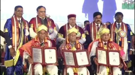 ತುಮಕೂರು: ತುಮಕೂರು ವಿವಿಯಲ್ಲಿ 18ನೇ ಘಟಿಕೋತ್ಸವ, ಮೂವರಿಗೆ ಗೌರವ ಡಾಕ್ಟರೇಟ್