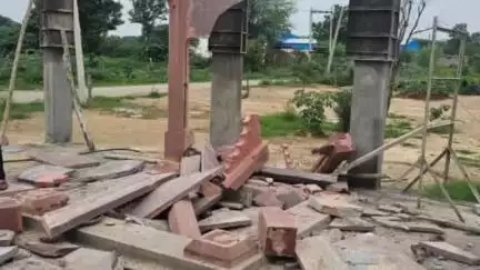 डूंगला: भाना खेड़ी रोड स्थित शिव मंदिर में असामाजिक तत्वों ने की तोड़फोड़, हिंदू संगठनों के लोगों ने जताया विरोध