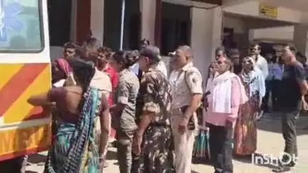 दाउदनगर: दाउदनगर शहर के जगन मोड़ पटवा टोली में निर्माणाधीन नाले का छड़ शरीर में घुसने से एक्सिस बैंक के कर्मी की हुई मौत