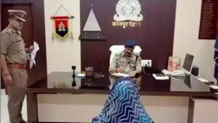 अकबरपुर: माती पुलिस कार्यालय में SP ने पीड़ितों व फरियादियों की समस्याएं सुनीं, सभी संबंधित को निस्तारण के लिए दिए निर्देश