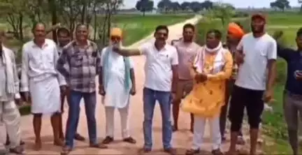 ग्वालियर गिर्द: ग्वालियर में सड़क के लिए ग्रामीण हो रहे हैं परेशान,लगा रहे गुहार

#jansamsya