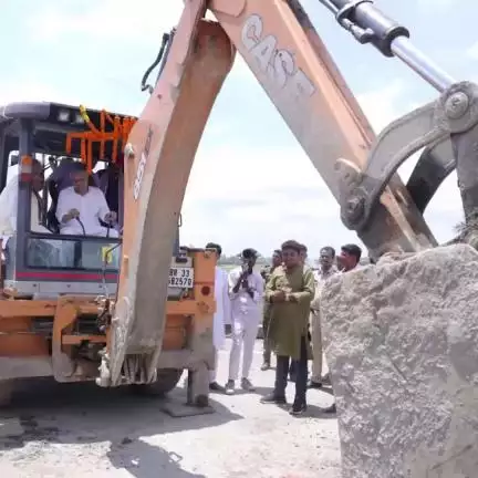 बिहार के कर्पूरी ग्राम स्टेशन पुनर्विकास एवं RUB (Road Under Bridge) निर्माण कार्य का शिलान्यास!