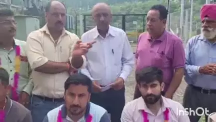 फतेहपुर: प्रदेश बिजली कर्मचारी यूनियन की बैठक रैहन में सम्पन्न हुई, प्रदेश उपाध्यक्ष रहे विशेष रूप से उपस्थित