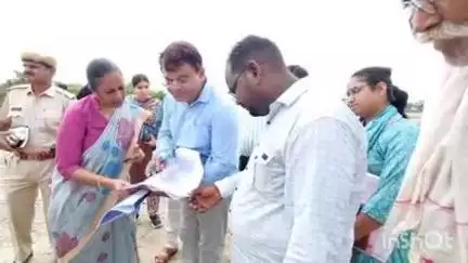 टोंक: जिला कलेक्टर कल्पना अग्रवाल ने निर्माणाधीन गहलोद घाट हाई लेवल ब्रिज का किया निरीक्षण, दिए आवश्यक दिशा-निर्देश