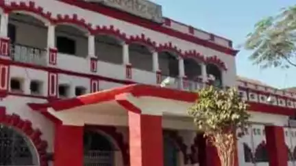 मस्तुरी: जिले के दुकानों और प्रतिष्ठानों में 10 या अधिक श्रमिक कार्यरत, उन्हें श्रम विभाग में पंजीकरण कराना अनिवार्य