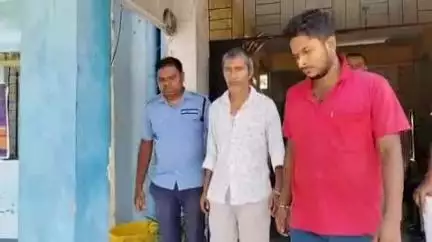 আলিপুরদুয়ার ২: শামুকতলা থানা এলাকায় নয় বছরের নাবালিকাকে যৌন নির্যাতন গ্রেফতার অভিযুক্ত কে পাঠানো হলো আদালতে