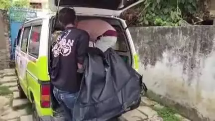 वाराणसी में संपत्ति के लालच में पिता और बहन की हत्या, पुलिस ने बेटे को लिया हिरासत में, जांच जारी