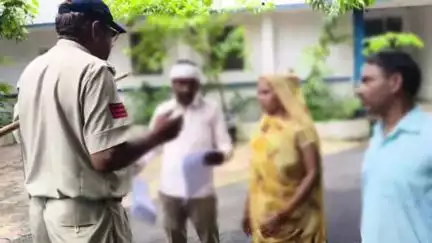 छतरपुर नगर: गढ़ीमलहरा: नाबालिग बेटी की तलाश के लिए दंड भरते हुए एसपी ऑफिस पहुंचे माता-पिता