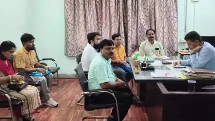 गोविंदपुर: गोबिंदपुर अंचल कार्यालय में जनता दरबार का आयोजन, लोगों ने अंचलाधिकारी को बताई अपनी समस्याएँ
