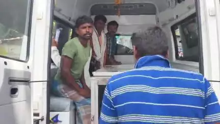 कटिहार: गोंडवारा गांव में बस की टक्कर से व्यक्ति की हुई मौत