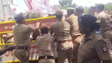 தஞ்சாவூர்: மாணவர்களை அடித்து தரதரவென இழுத்து தூக்கி வீசிய காவல்துறையினர் மாவட்டம் முதன்மை காவல் அலுவலகத்தில் பரபரப்பு