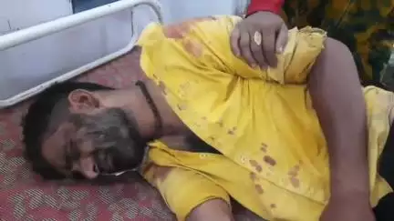भिंड नगर: गोरमी के वार्ड नंबर-15 में दो पक्षों में जमकर चले लाठी-डंडे, 4 लोग हुए घायल