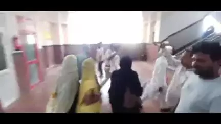 लाडपुरा: कोटा अस्पताल में थप्पड़-कांड, डॉक्टर को पहले दिखाने की बात पर नाबालिग ने महिला को मारा थप्पड़, चेन चोरी का भी आरोप