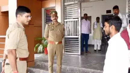 शिकोहाबाद: एसएसपी सौरभ दीक्षित ने मक्खनपुर थाने का किया औचक निरीक्षण